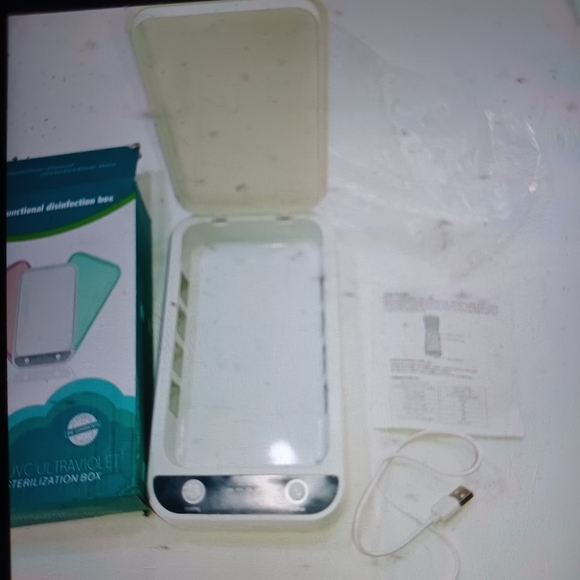 New UVC Ultraviolet Sterilization box cell phone sanitation - Picture 2 of 3